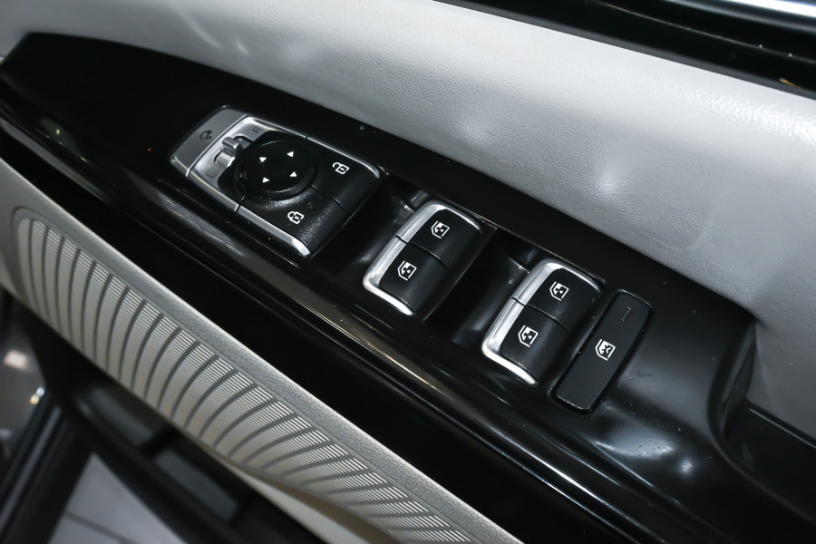 2023 Kia Carnival KA4 SLi People Mover Image 10