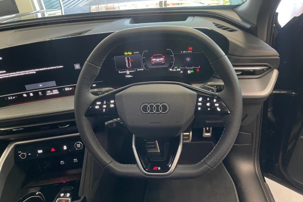 2025 MY26 Audi Q7 4M TDI 170kW SUV Image 18