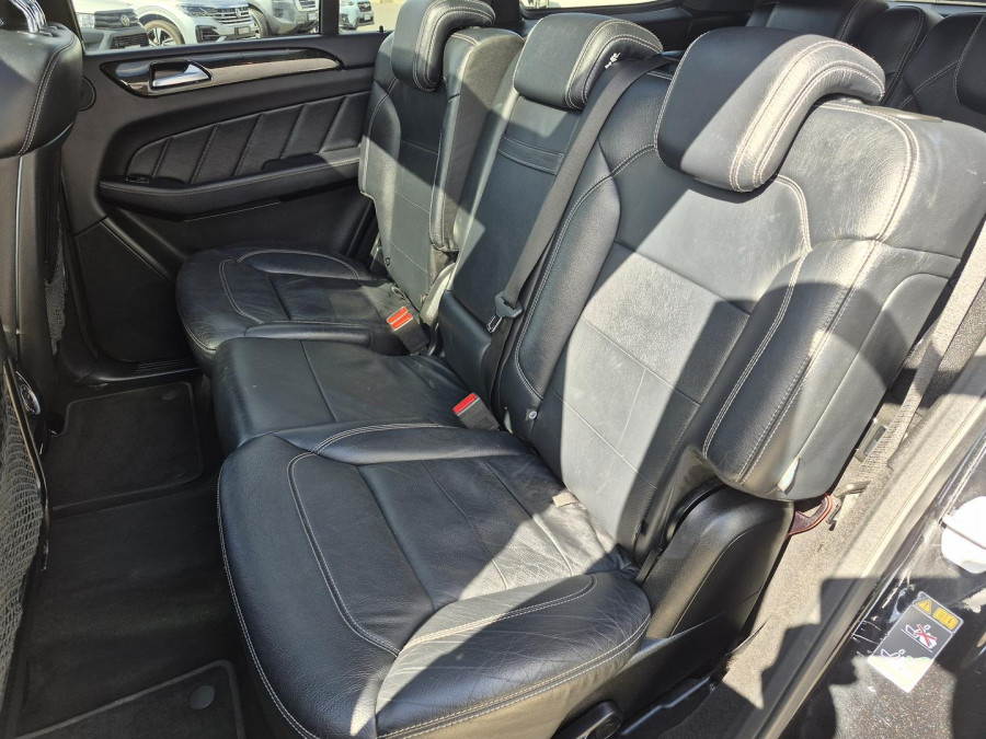 2015 Mercedes-Benz GL-Class X166 GL350 BlueTEC SUV Image 9