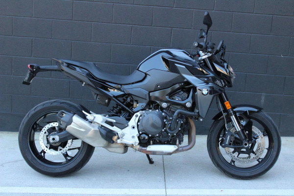 BMW F 900 R Triple Black F 900
