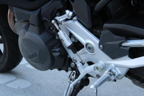 2025 BMW F 900 R Triple Black F 900