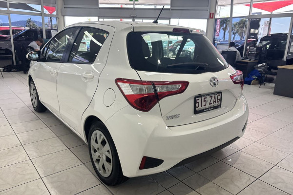 2019 Toyota Yaris 3S39510A0 ascent Hatch Image 5