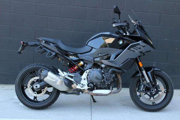 BMW F 900 XR Triple Black F 900