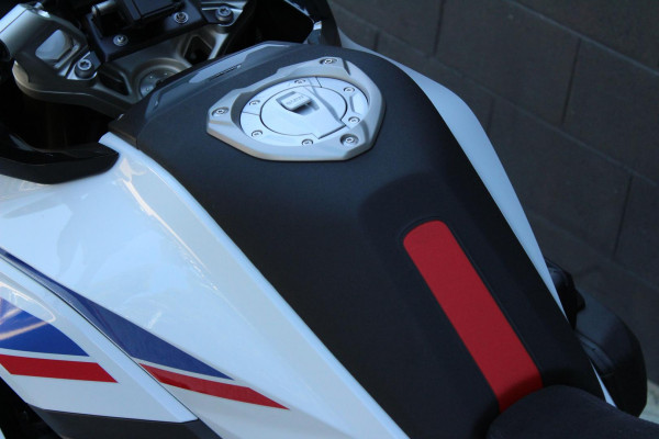 2025 MY26 BMW R 1300 RS Performance R 1300 image 9