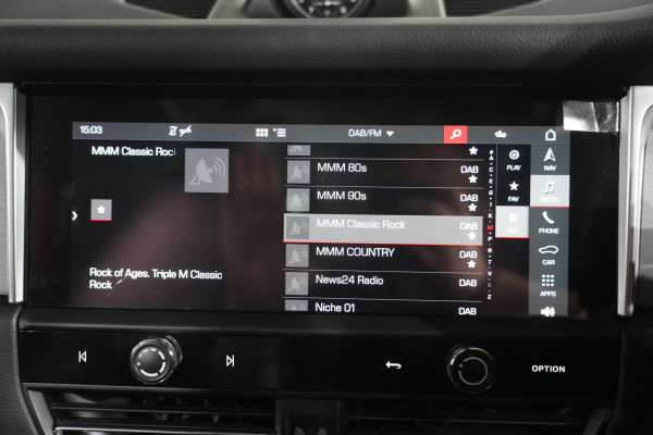 2021 Porsche Macan S SUV image 21