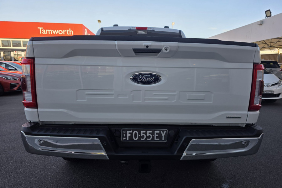 2023 Ford F-150 No Series Lariat Dual Cab Image 8