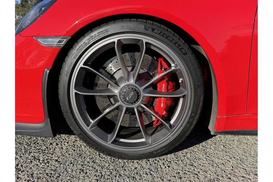 2015 Porsche 911 991 GT3 Coupe Image 13