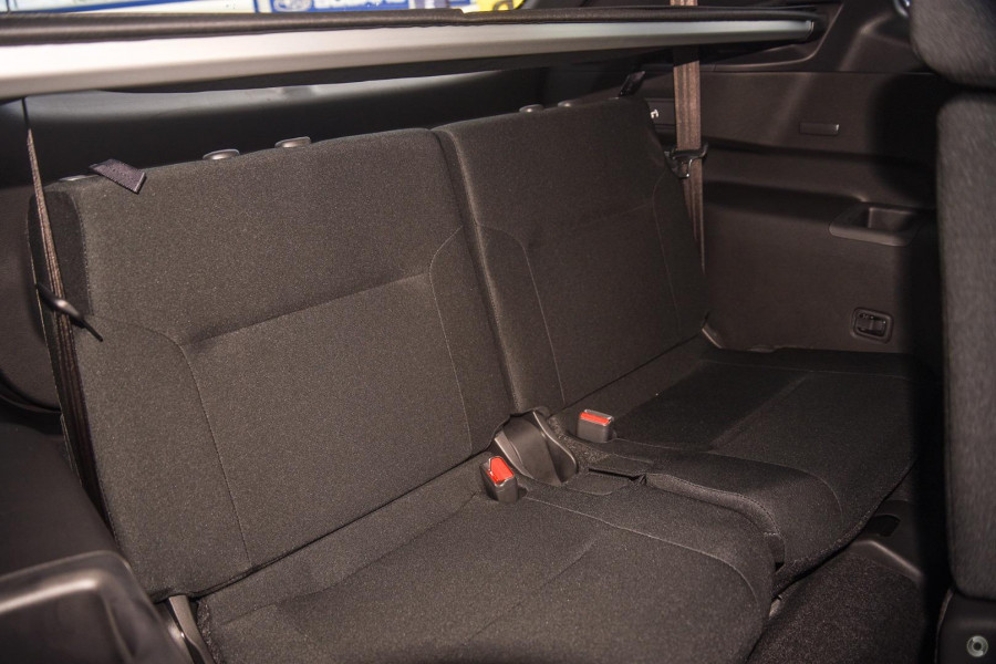 2024 Mitsubishi Outlander ZM LS SUV Image 10