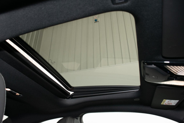 2025 BMW 2 Series G42 230i M Sport Coupe image 10