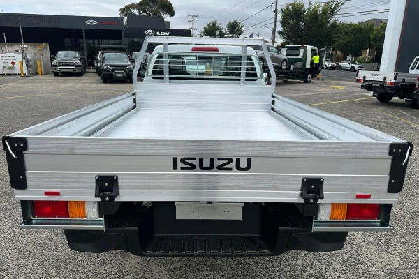2026 MY25.5 Isuzu D-MAX RG SX High Ride Cab Chassis Image 4