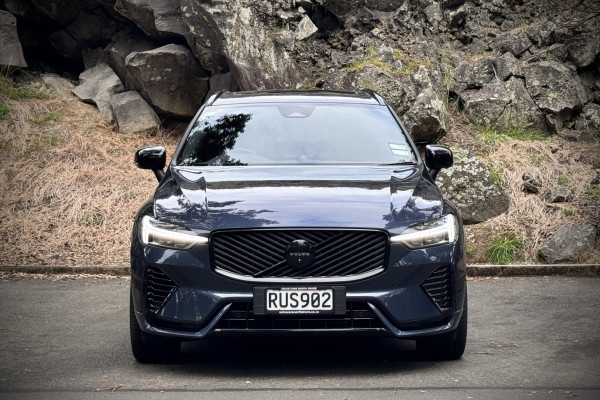 2026 Volvo XC60 UZ Black Edition SUV Image 2