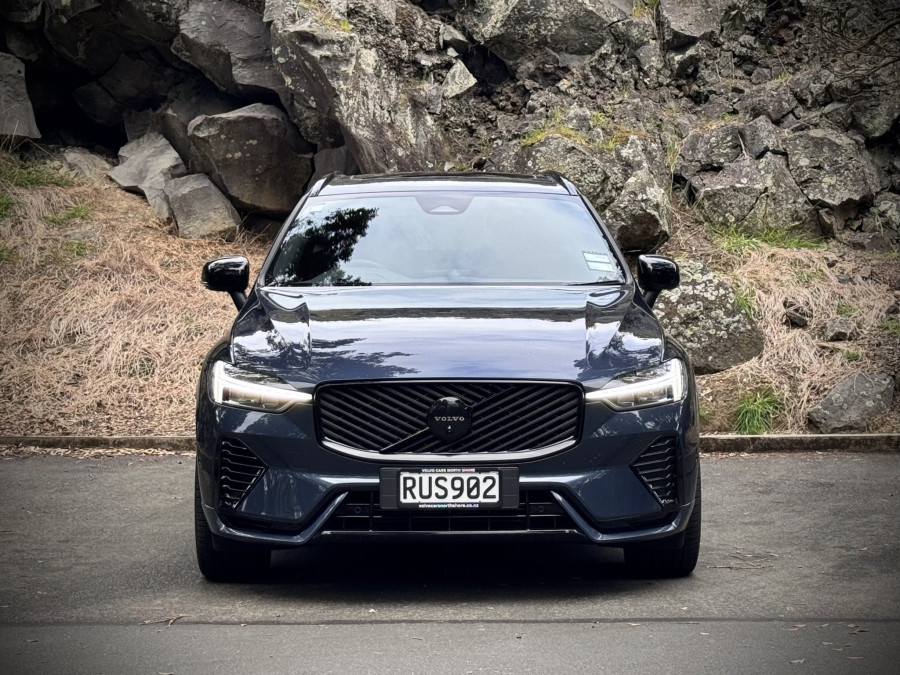 2026 Volvo XC60 UZ Black Edition SUV Image 2