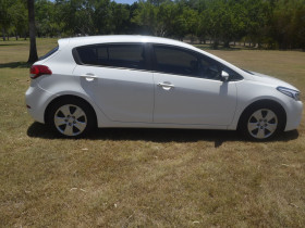 2018 MY19 Kia Cerato BD S Hatchback