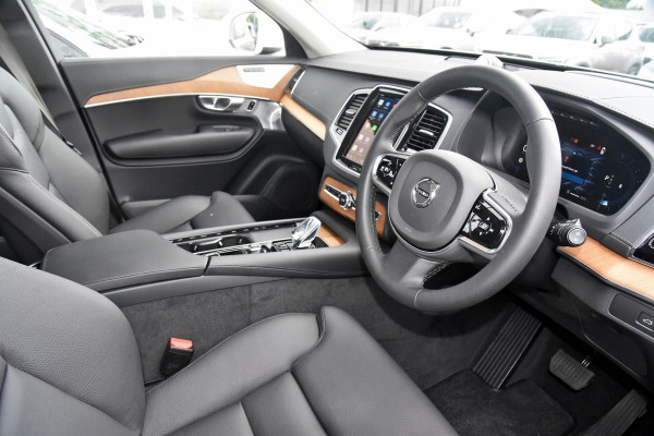 2023 MY24 Volvo XC90  Ultimate B5 Bright SUV Image 6
