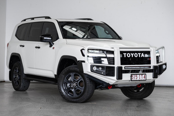 Toyota LandCruiser GR Sport FJA300R