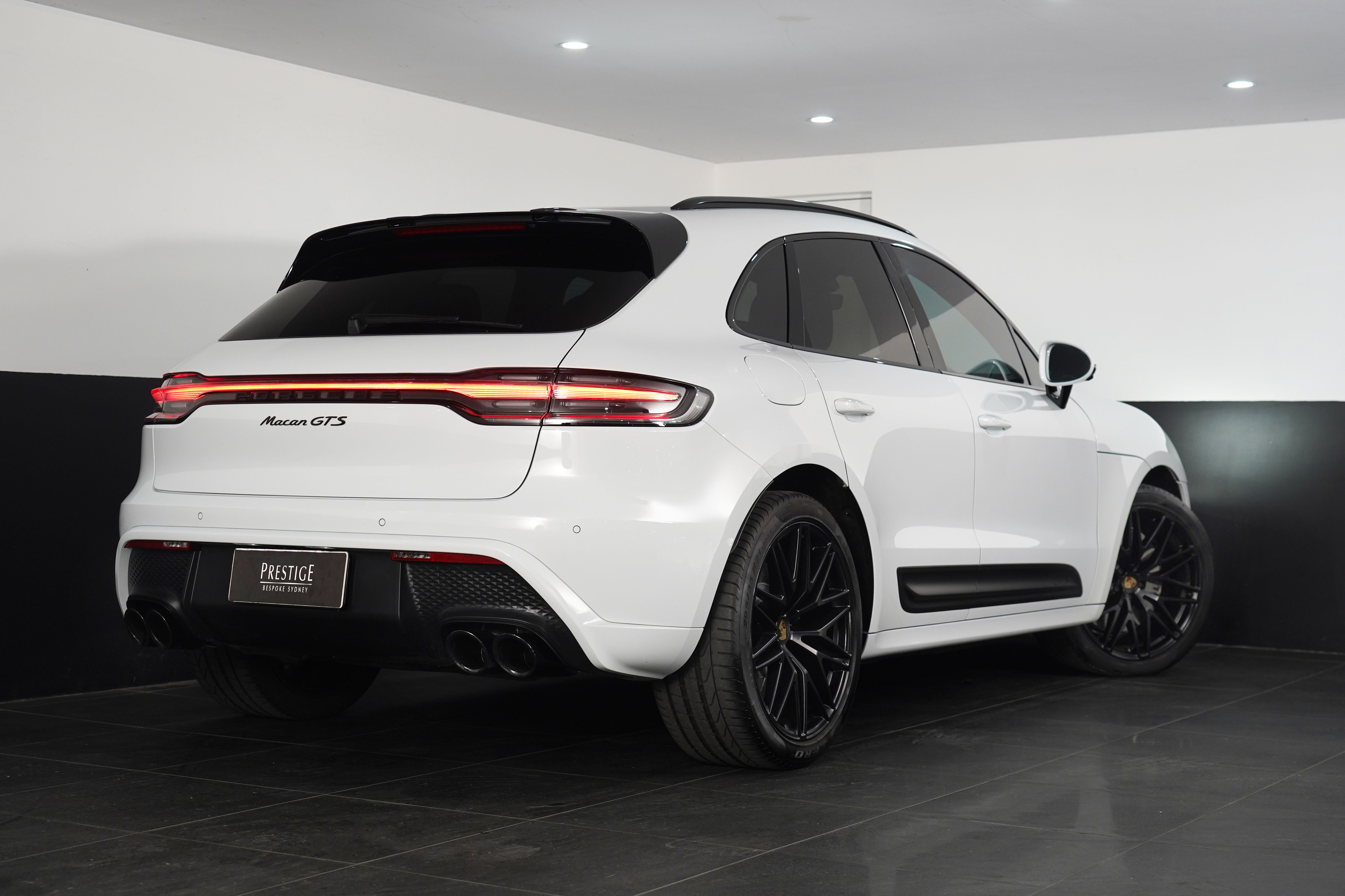 2022 Porsche Macan GTS SUV Image 16