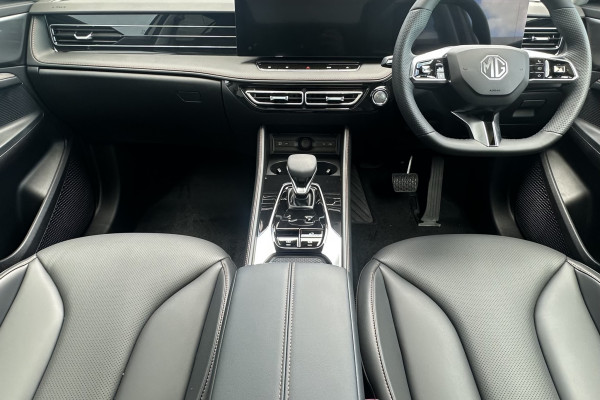 2026 MG HS Essence Hybrid+ SUV Image 13