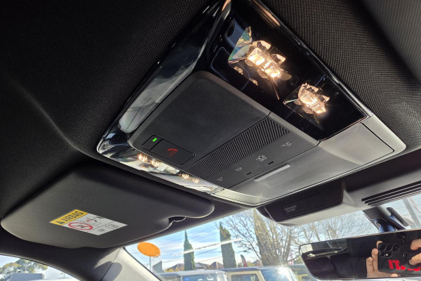 2026 Mitsubishi Outlander ZM Black Edition SUV Image 25