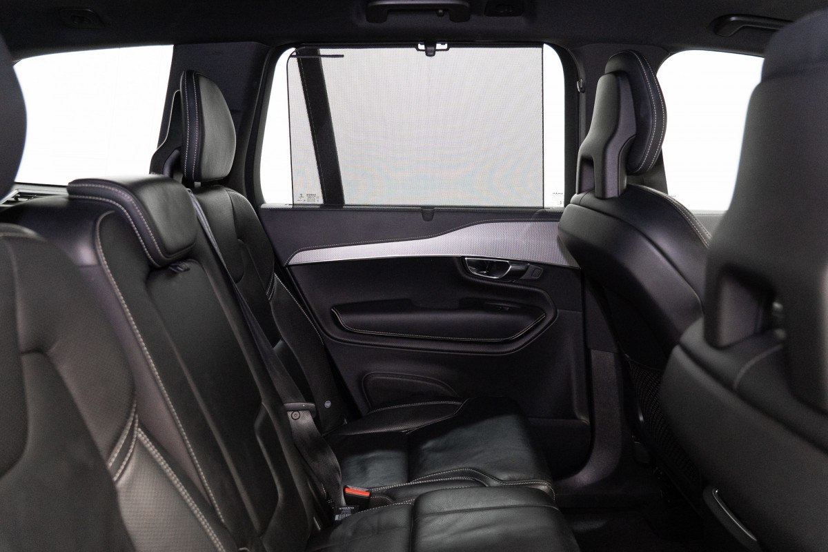 2021 Volvo XC90 T6 R-Design (Awd) SUV Image 3