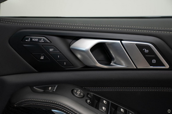 2025 BMW X7 G07 LCI xDrive40d M Sport SUV image 20