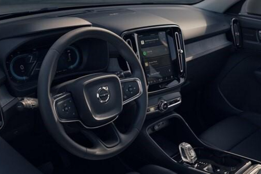 2024 MY25 Volvo XC40  Ultra B4 Bright SUV Image 22
