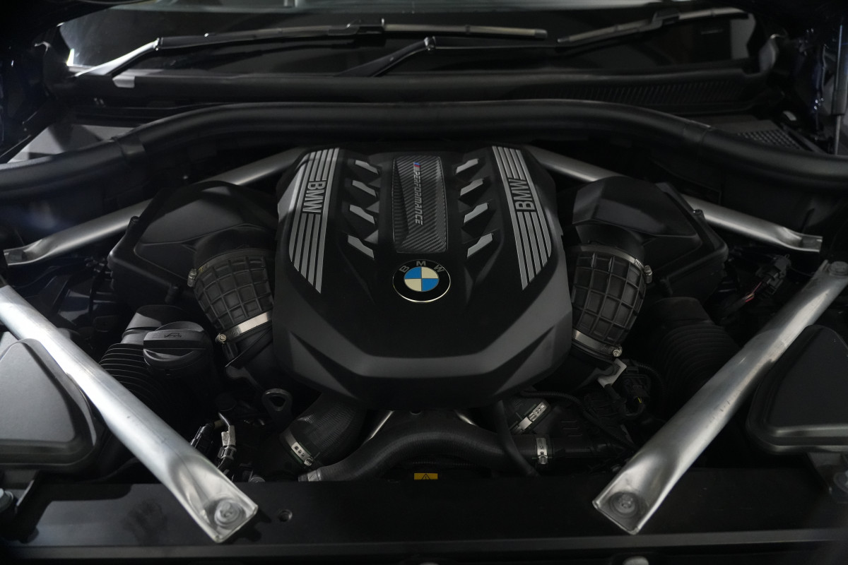 2021 BMW X5 M50i SUV