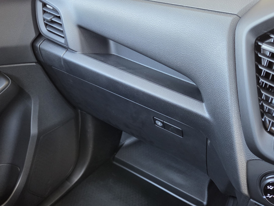 2026 Isuzu D-MAX RG SX High Ride Cab Chassis Image 15