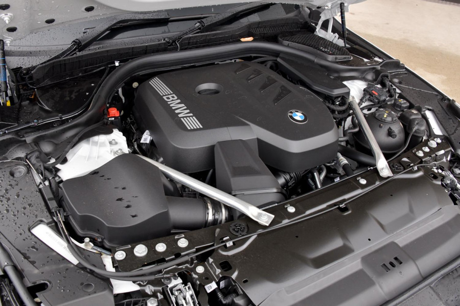 2025 BMW 5 Series G60 520i M Sport Sedan