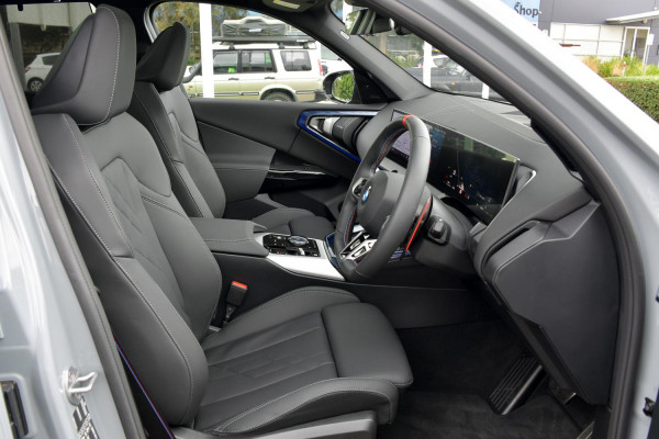 2025 BMW X3 G45 M50 xDrive SUV image 6
