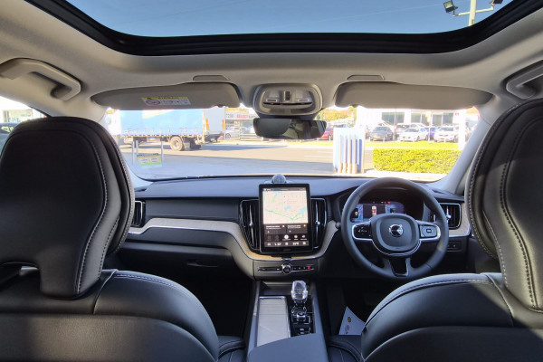 2026 Volvo XC60 UZ Ultra T8 Plug-in Hybrid Dark SUV Image 7