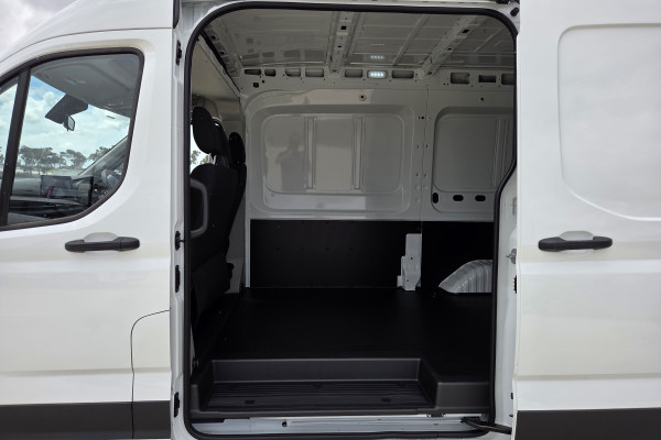 2026 MY24 LDV Deliver 9 Mid Roof MWB Van Image 16
