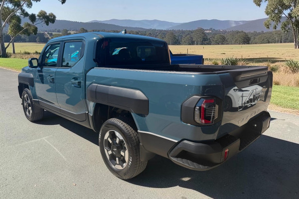 2025 MY26 Kia Tasman TK SX+ Ute Image 5