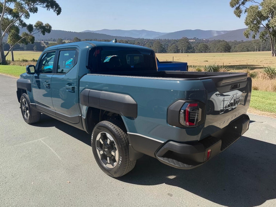2025 MY26 Kia Tasman TK SX+ Ute Image 5