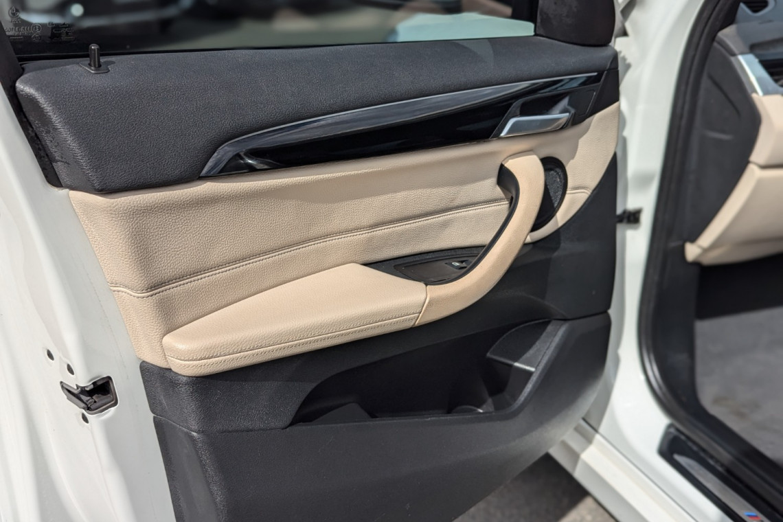 2018 BMW X1 F48 XDRIVE25I SUV Image 13