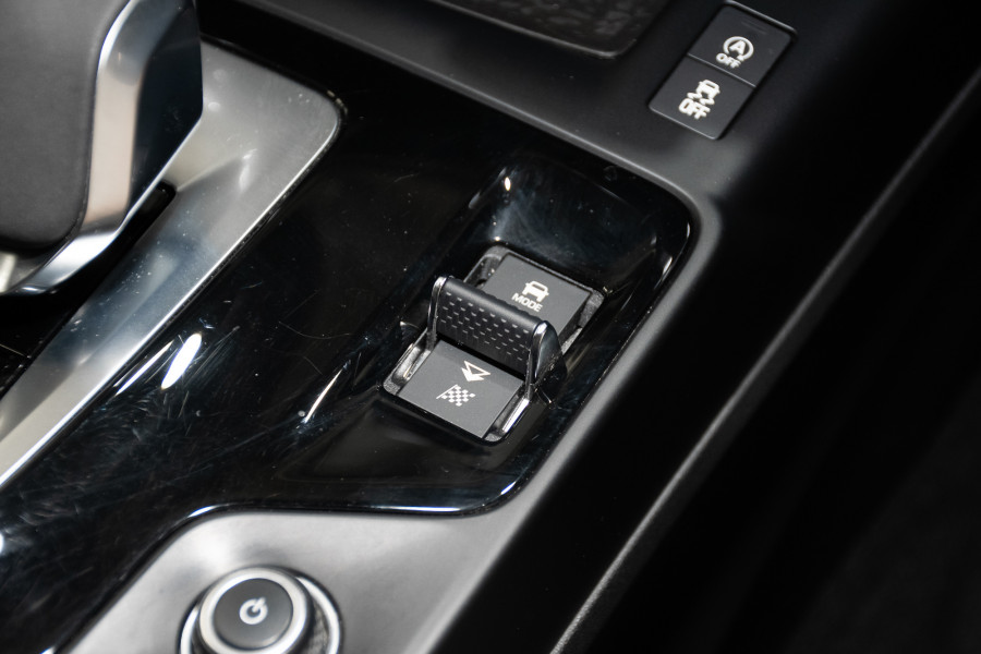 2021 Jaguar E-PACE P250 R-Dynamic S SUV Image 19