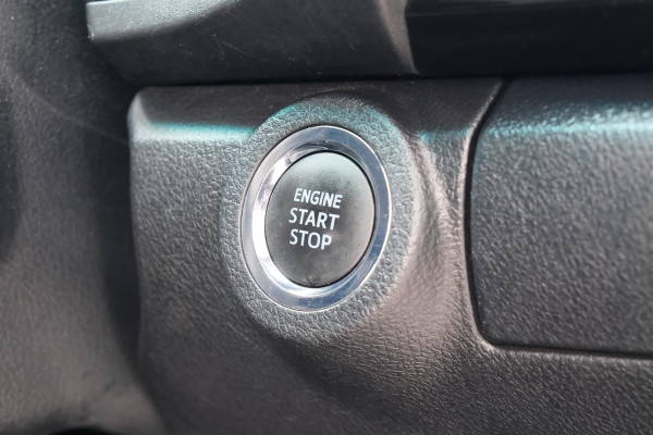 2021 Toyota HiLux GUN126R Rogue Dual Cab Pick Up Image 16