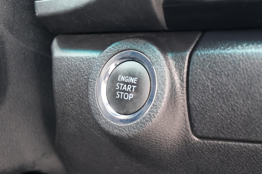 2021 Toyota HiLux GUN126R Rogue Dual Cab Pick Up Image 16