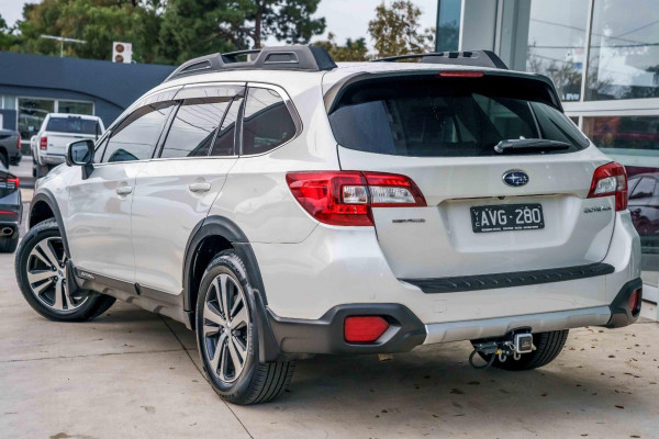 2018 Subaru Outback 5GEN 2.5i Premium Wagon Image 2