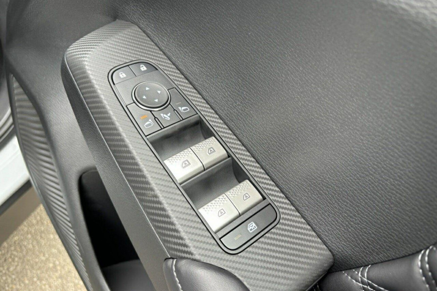 2024 Mitsubishi Outlander ZM Exceed SUV Image 15