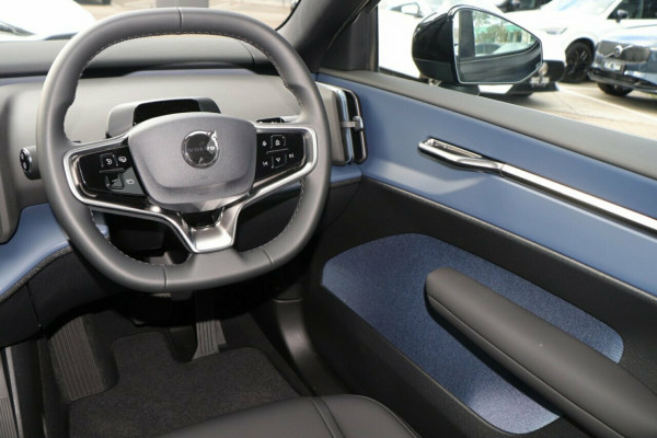 2025 Volvo EX30  Single Motor Extended Range Plus SUV Image 6