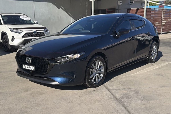 2024 Mazda 3 BP Series G20 Pure Hatch Image 9