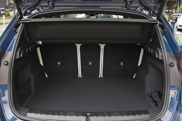 2025 BMW X1 U11 sDrive18i SUV image 9