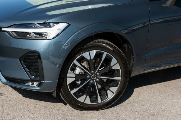2025 MY26 Volvo XC60 UZ Ultra B5 Dark SUV Image 10