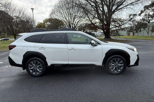 2024 Subaru Outback 6GEN AWD Touring SUV Image 2