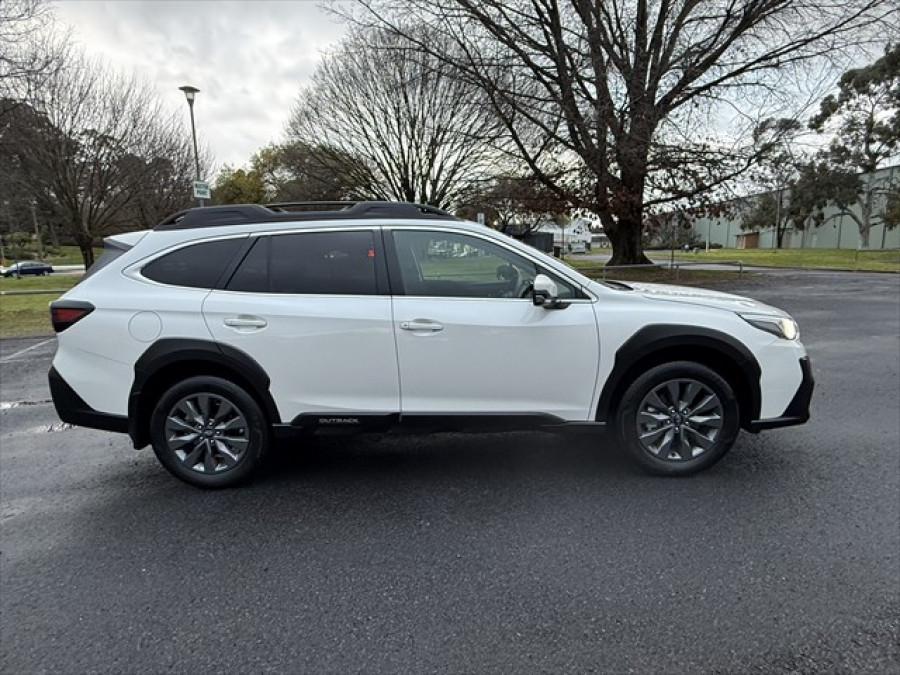 2024 Subaru Outback 6GEN AWD Touring SUV Image 2
