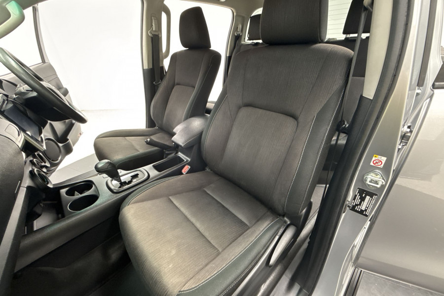 2018 Toyota HiLux SR5 Ute Image 11
