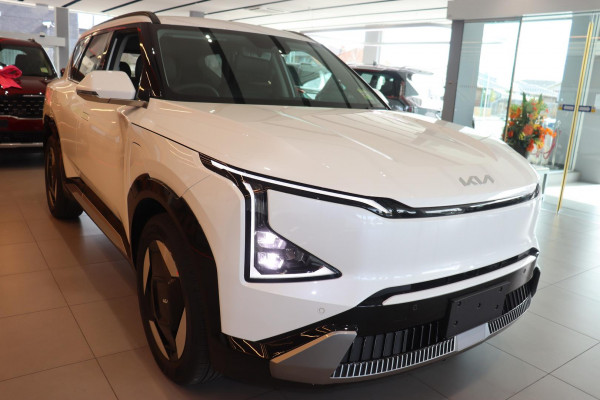 2026 Kia EV5 OVc Earth SUV Image 5