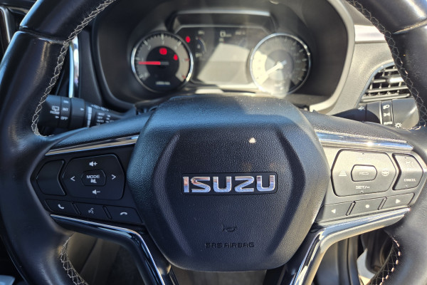 2021 Isuzu MU-X RJ LS-U SUV Image 11