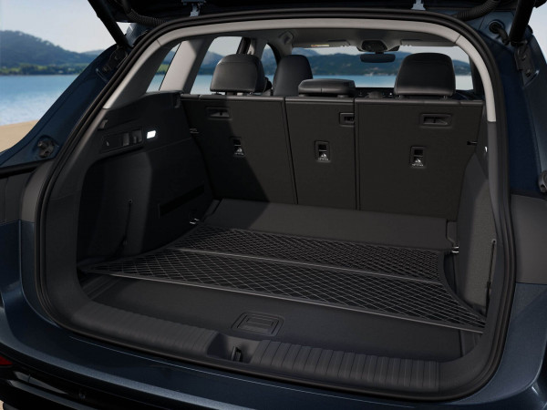 2026 MY25 Audi Q6 e-tron GF  SUV image 10