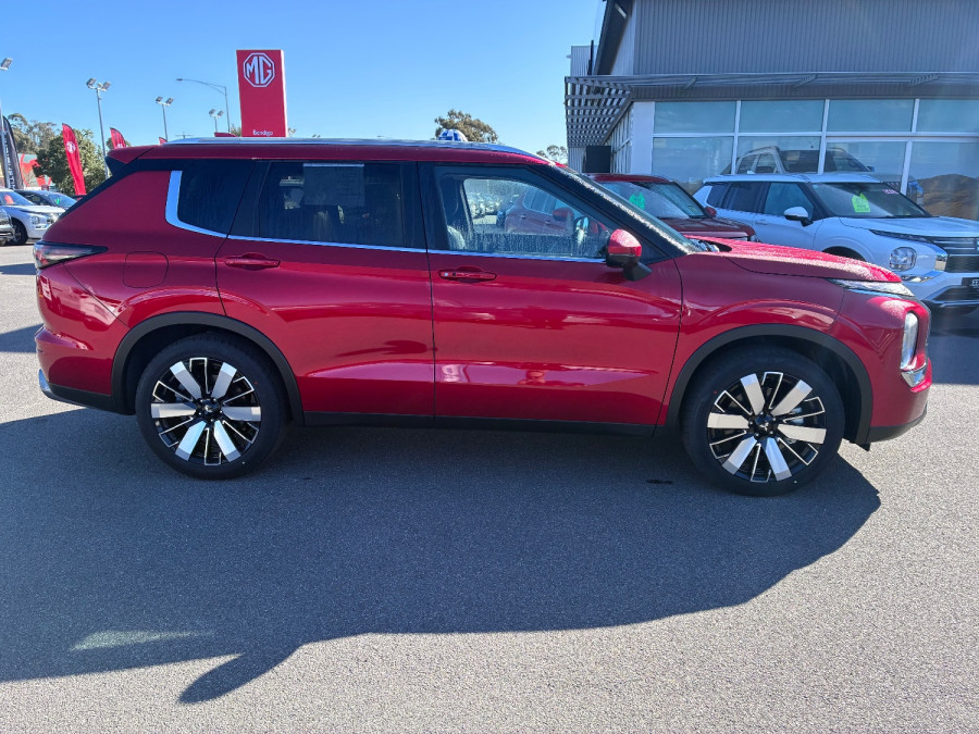 2025 Mitsubishi Outlander ZM Aspire SUV Image 8